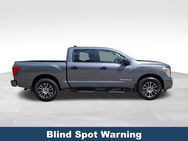 2024 Nissan Titan SV