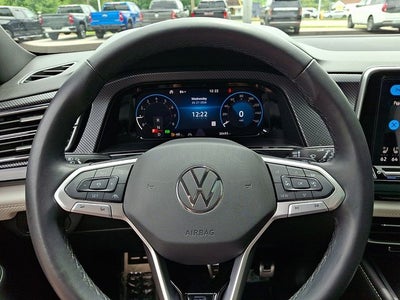 2024 Volkswagen Atlas Cross Sport 2.0T SEL Premium R-Line