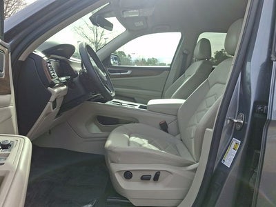 2024 Volkswagen Atlas 2.0T SE