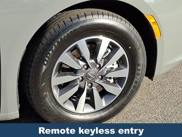 2022 Chrysler Pacifica Hybrid Touring L