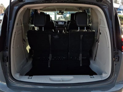 2022 Chrysler Pacifica Hybrid Touring L