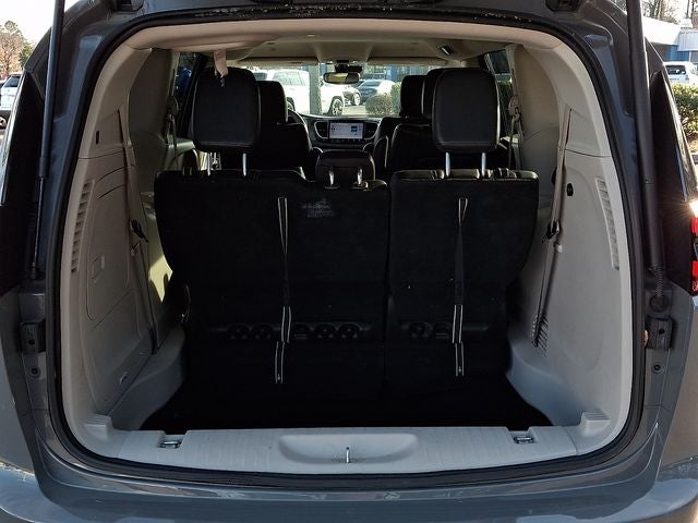 2022 Chrysler Pacifica Hybrid Touring L