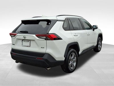 2022 Toyota RAV4 XLE