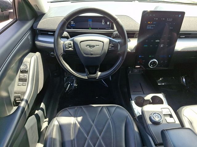 2022 Ford Mustang Mach-E Select