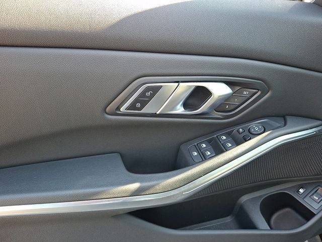 2022 BMW 3 Series 330e iPerformance