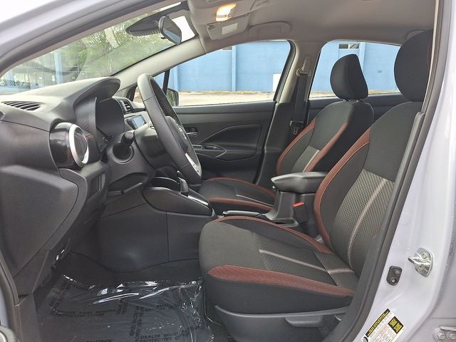 2025 Nissan Versa 1.6 SR