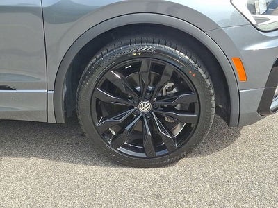 2021 Volkswagen Tiguan 2.0T SE R-Line Black