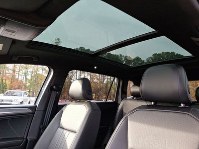 2024 Volkswagen Tiguan 2.0T SE R-Line Black