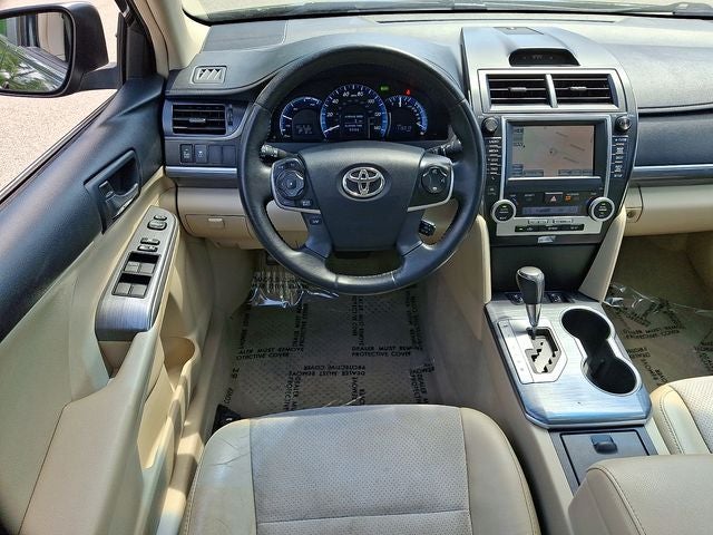 2012 Toyota Camry Hybrid XLE
