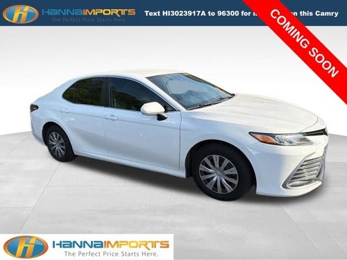 2022 Toyota Camry Hybrid LE