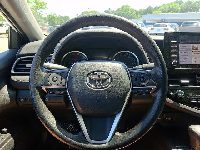 2022 Toyota Camry Hybrid LE