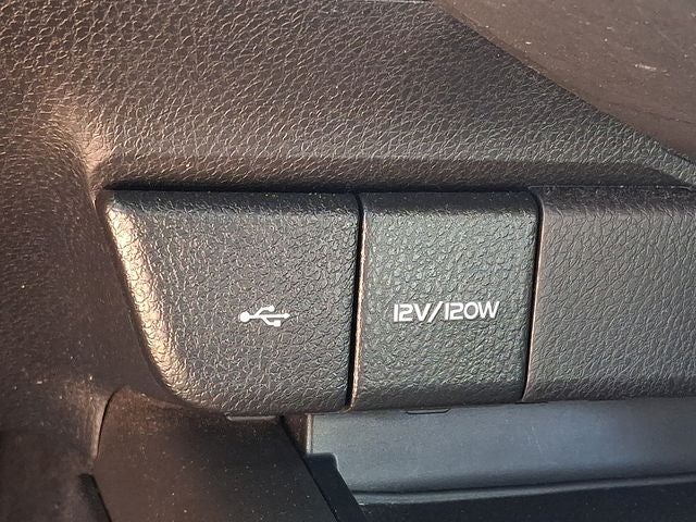 2022 Toyota Camry Hybrid LE