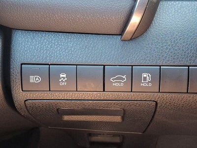 2022 Toyota Camry Hybrid LE