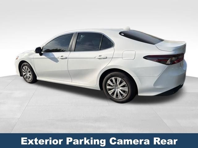 2022 Toyota Camry Hybrid LE