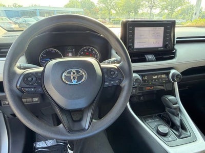2022 Toyota RAV4 Hybrid XLE