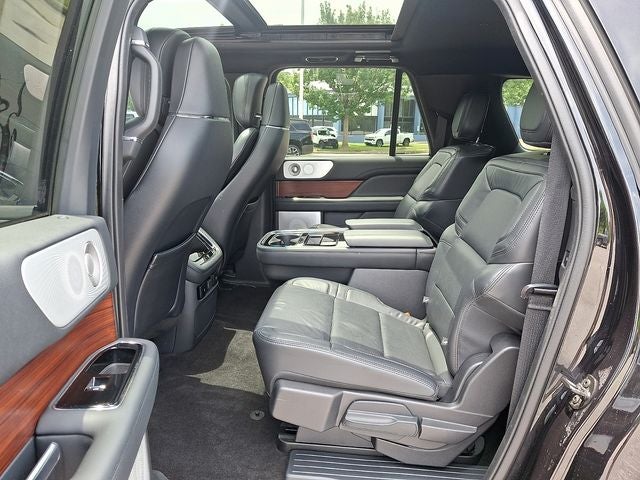 2022 Lincoln Navigator L Reserve