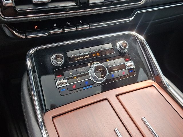 2022 Lincoln Navigator L Reserve