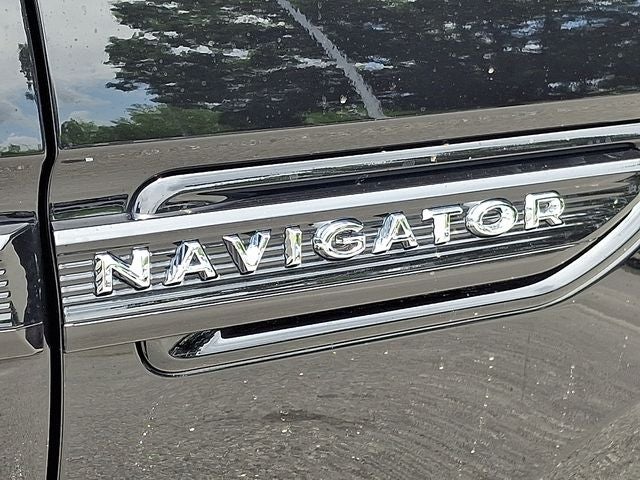 2022 Lincoln Navigator L Reserve