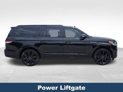2022 Lincoln Navigator L Reserve