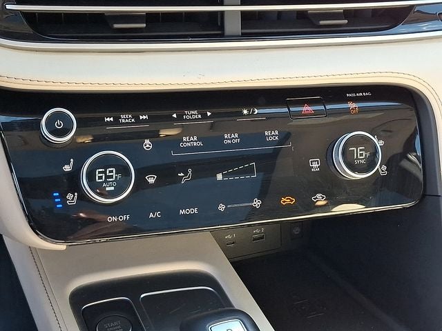 2024 INFINITI QX60 LUXE