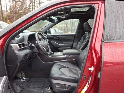 2023 Toyota Highlander XSE