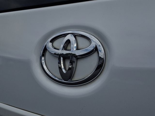 2015 Toyota Sienna LE 8 Passenger