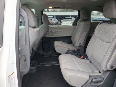 2021 Toyota Sienna LE 8 Passenger