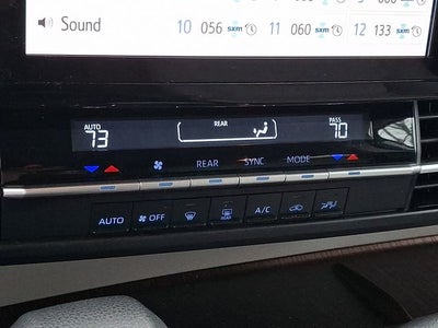 2021 Toyota Sienna LE 8 Passenger