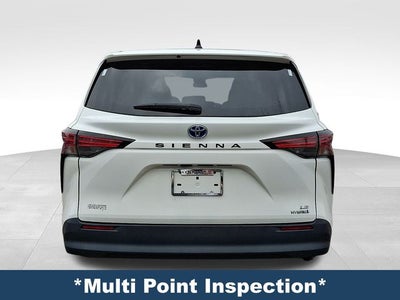2021 Toyota Sienna LE 8 Passenger
