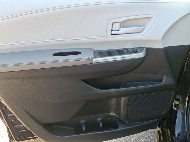 2025 Toyota Sienna LE 8 Passenger