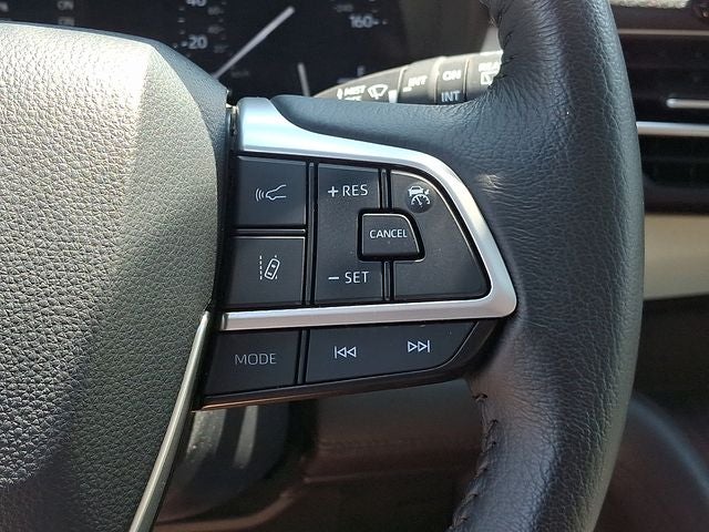 2021 Toyota Sienna XLE 8 Passenger