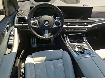 2024 BMW X7 xDrive40i