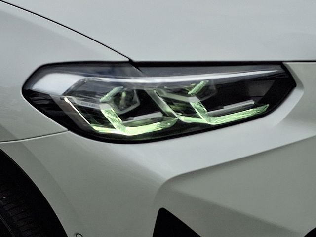 2025 BMW X4 xDrive30i