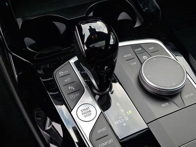 2025 BMW X4 xDrive30i