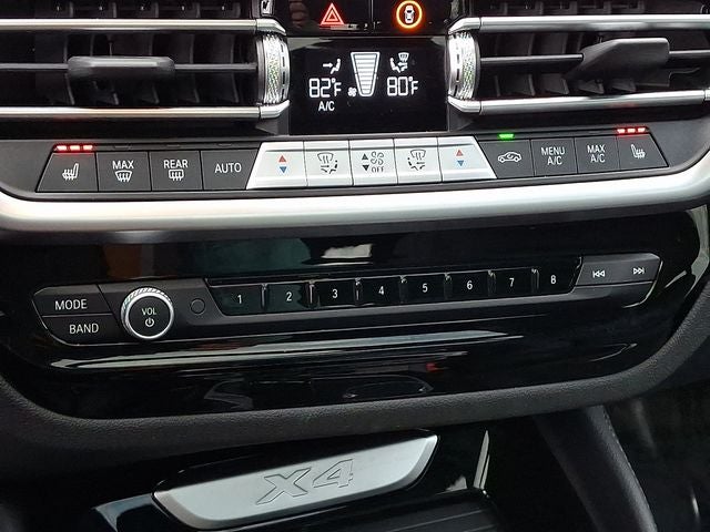 2025 BMW X4 xDrive30i