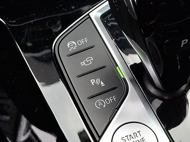 2025 BMW X4 xDrive30i