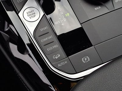 2025 BMW X4 xDrive30i