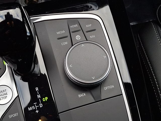 2025 BMW X4 xDrive30i