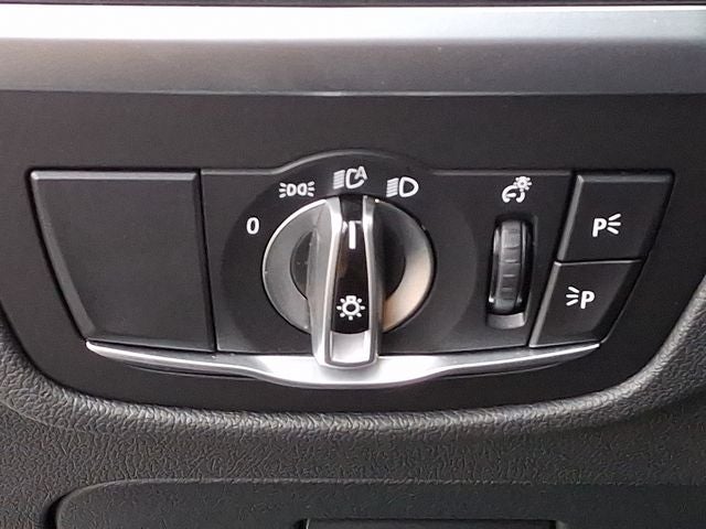 2025 BMW X4 xDrive30i