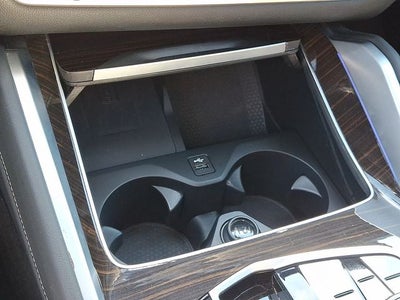 2025 BMW X6 xDrive40i