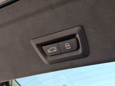 2025 BMW X6 xDrive40i