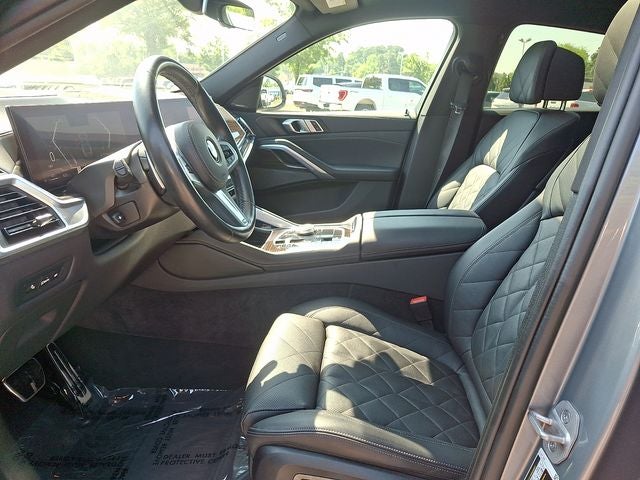 2025 BMW X6 xDrive40i