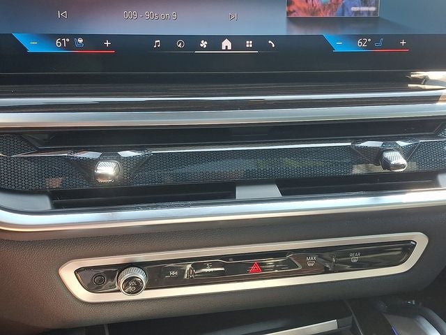 2025 BMW X6 xDrive40i