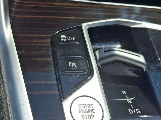 2025 BMW X6 xDrive40i