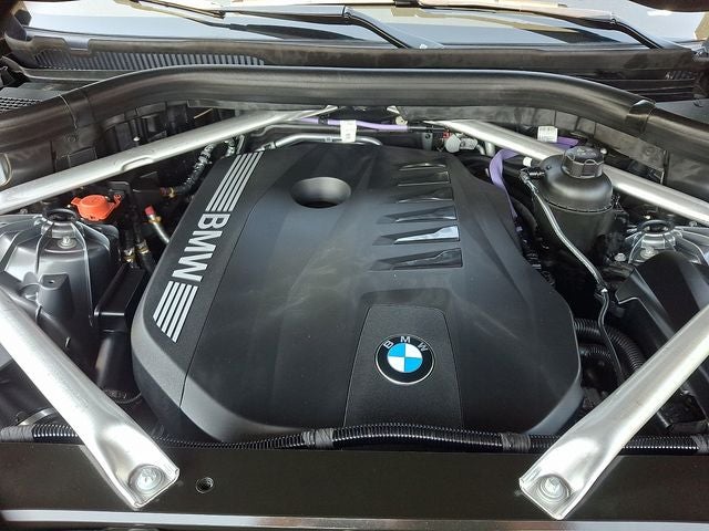 2025 BMW X6 xDrive40i
