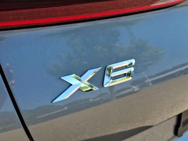 2025 BMW X6 xDrive40i