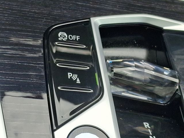 2024 BMW X6 M60i