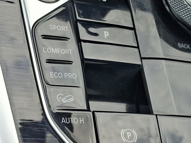 2024 BMW X6 M60i