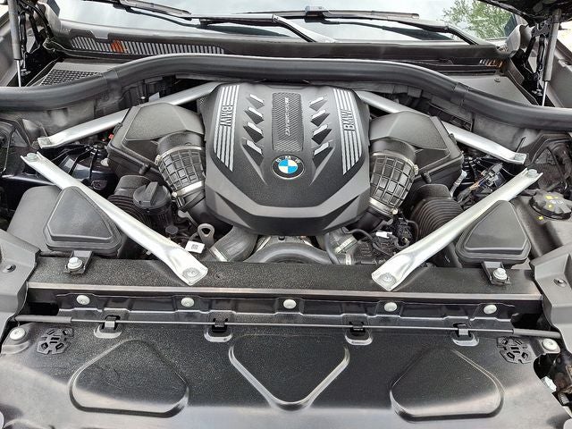 2023 BMW X5 M50i