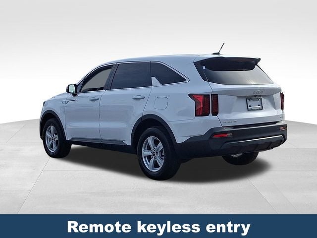 2023 Kia Sorento LX